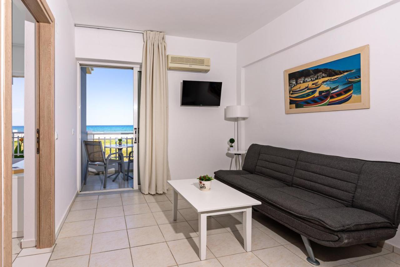 Azure Seaside Apts Magnisia Exterior photo