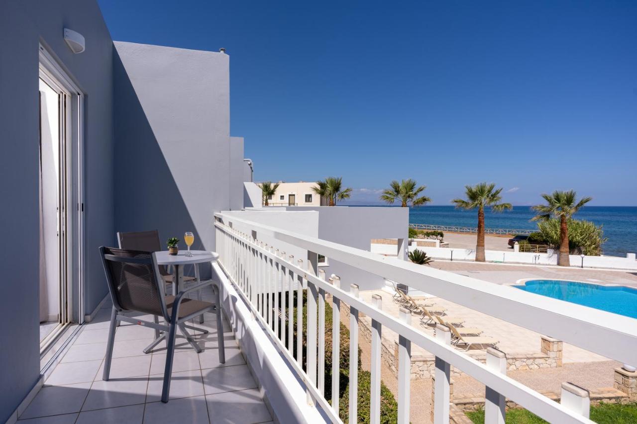 Azure Seaside Apts Magnisia Exterior photo