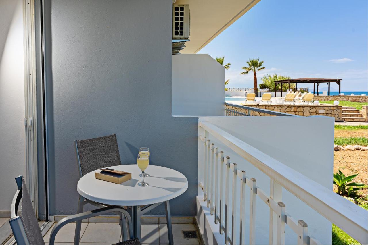 Azure Seaside Apts Magnisia Exterior photo
