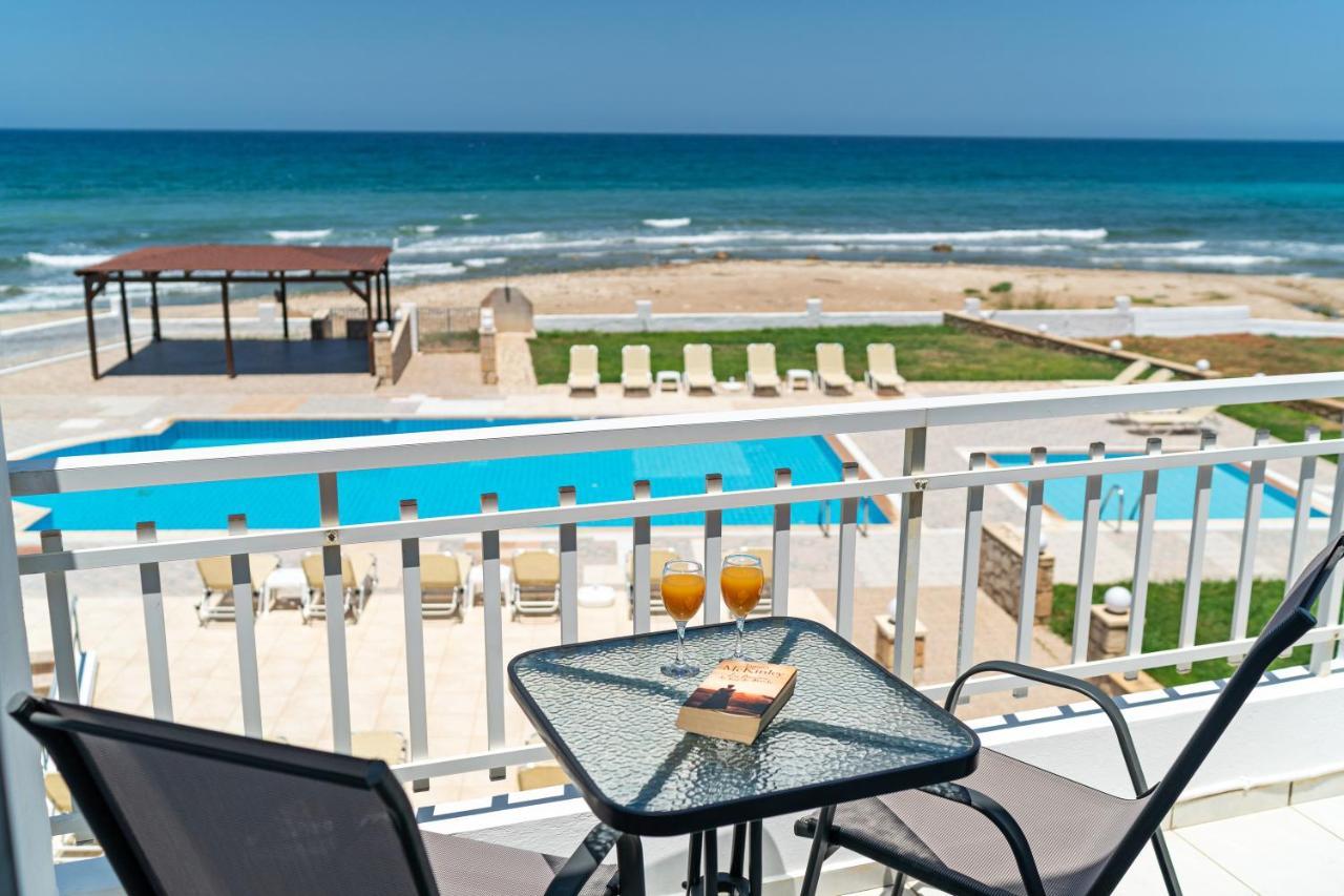 Azure Seaside Apts Magnisia Exterior photo