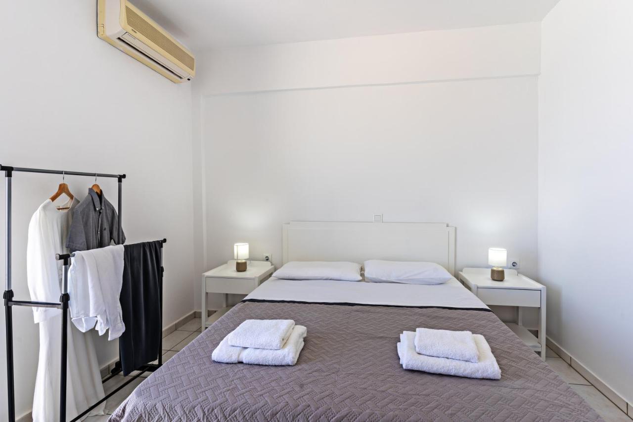 Azure Seaside Apts Magnisia Exterior photo